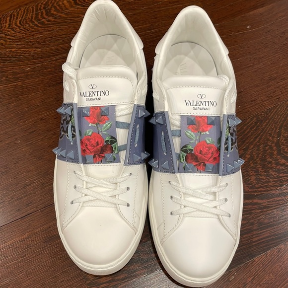 Valentino Garavani sneakers. Authentic - Picture 2 of 12